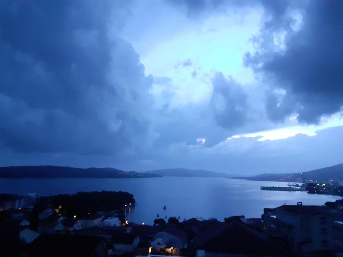 Apartmarin Trogir Exteriör bild